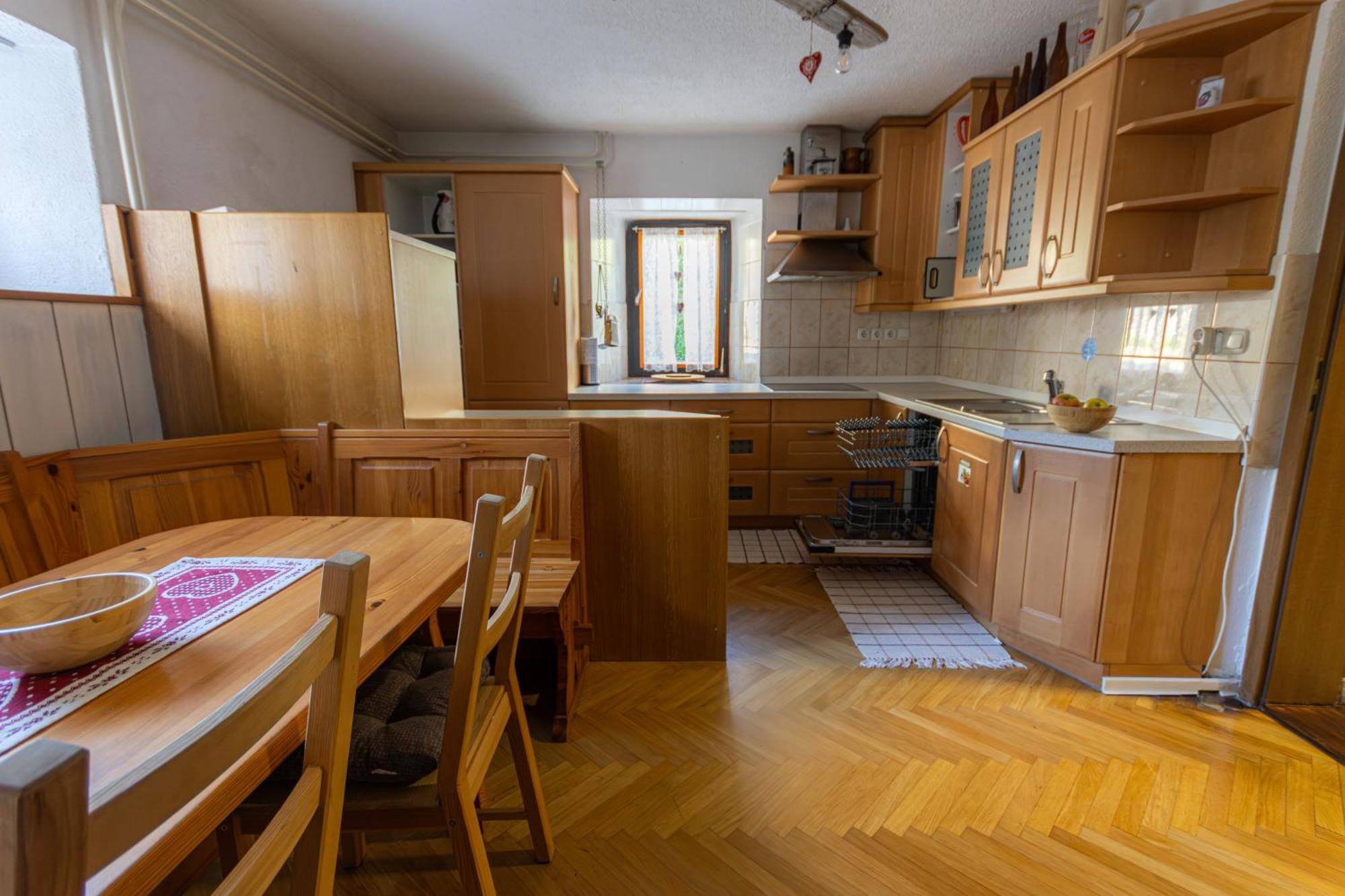 Apartament Pod Orehi - Apartma & Glamping *