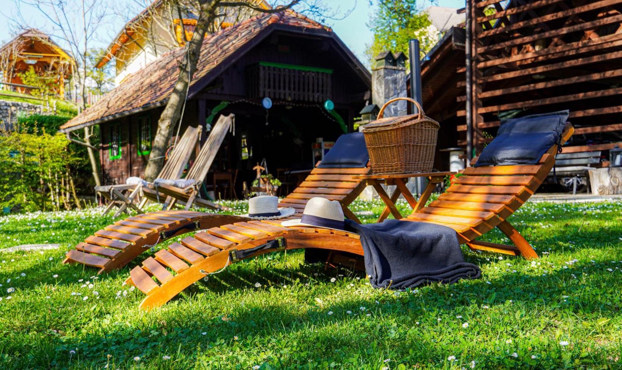 Pod Orehi - Apartma & Glamping * Bled