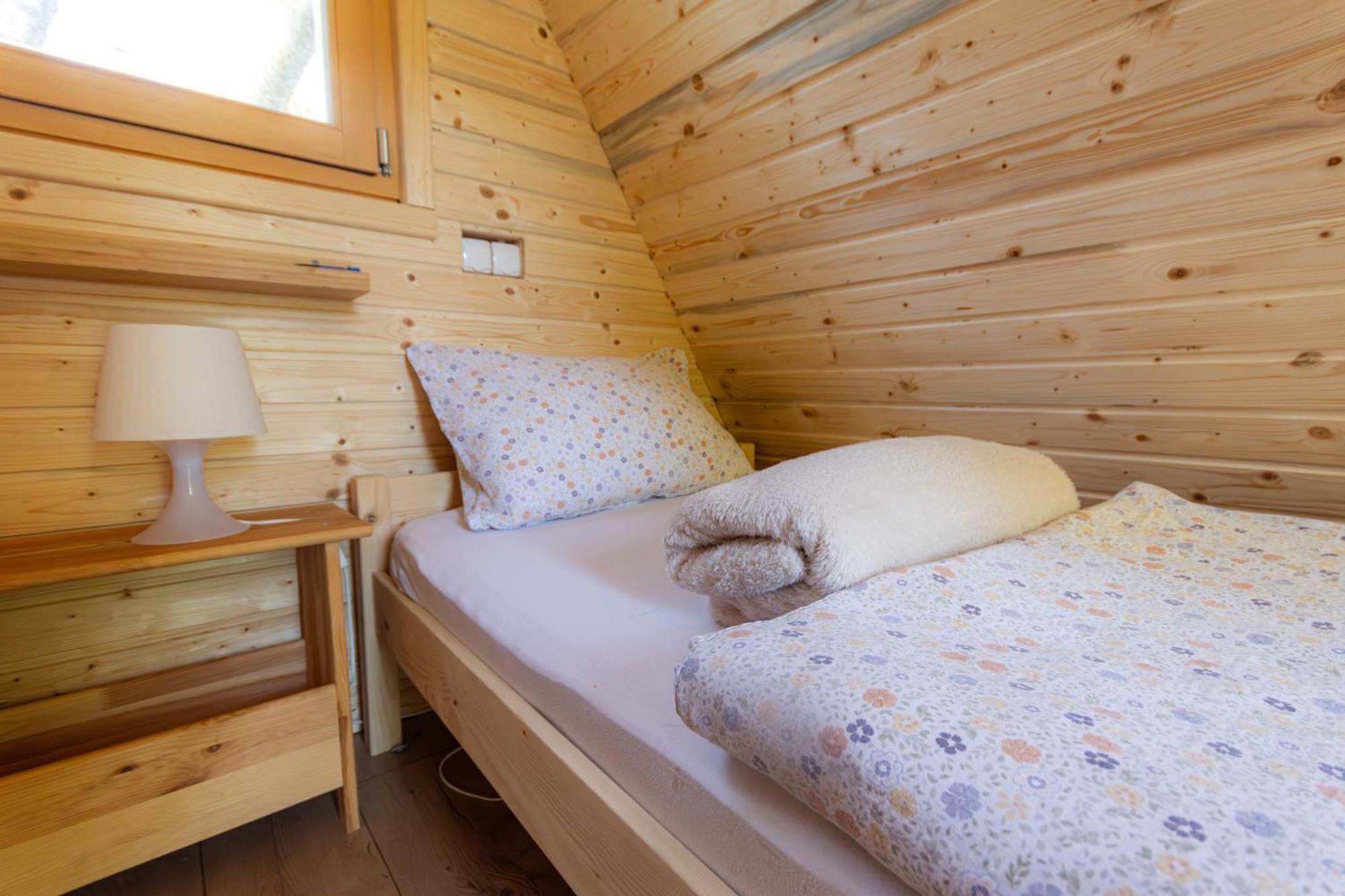 Apartment Pod Orehi - Apartma & Glamping Bled