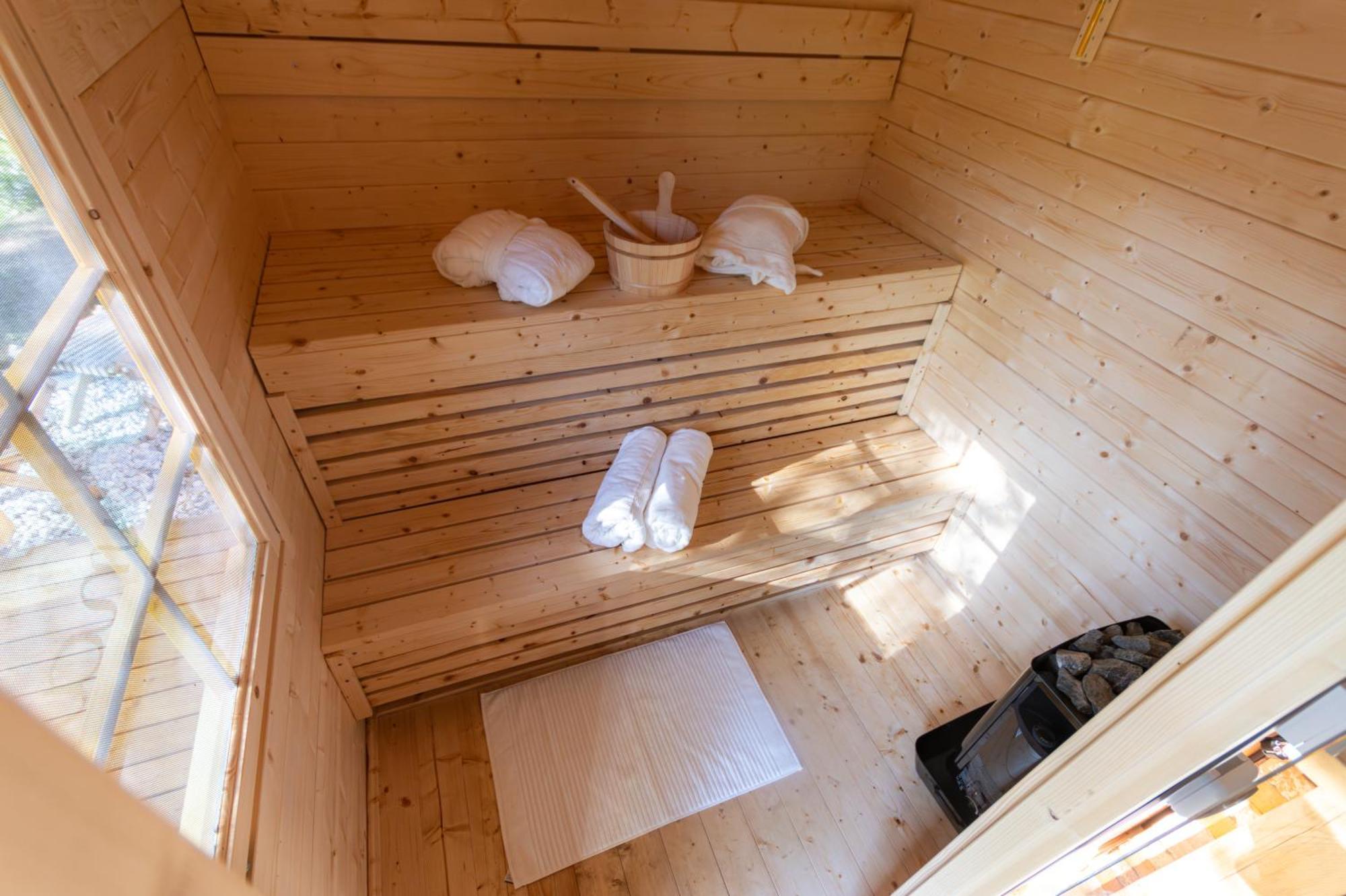 Pod Orehi - Apartma & Glamping * Bled